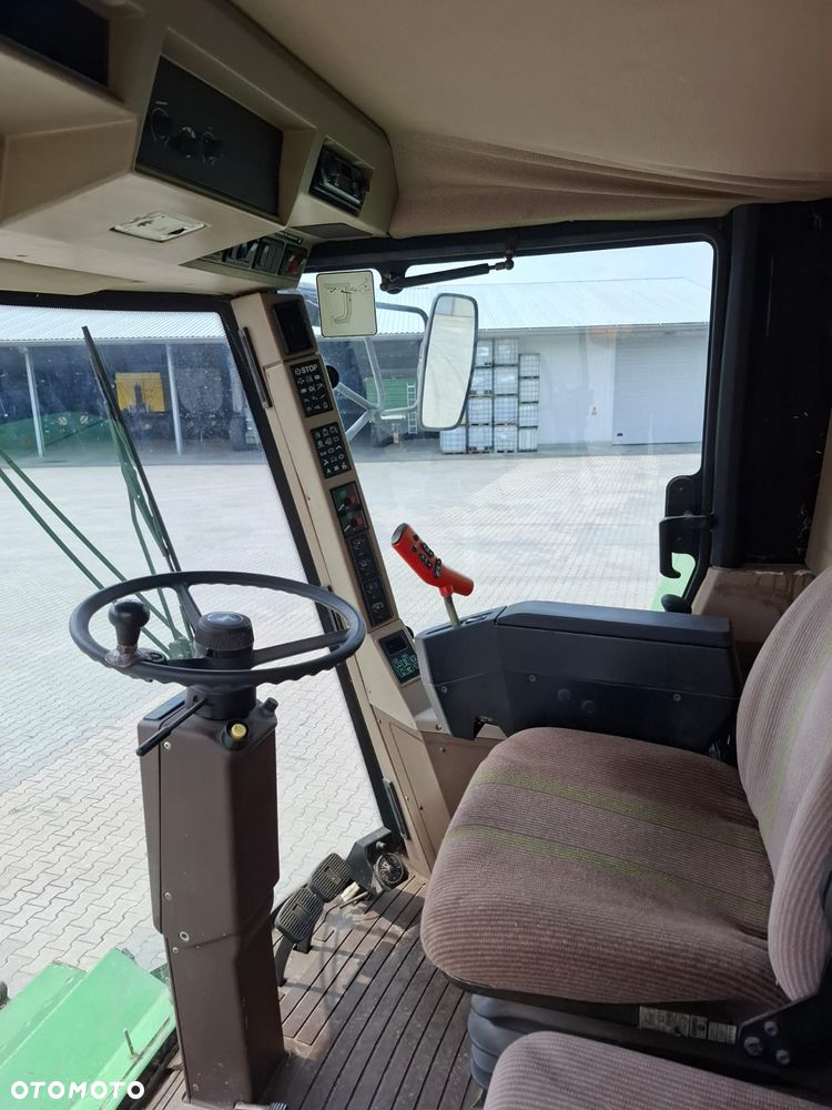 John Deere 2266E - 7