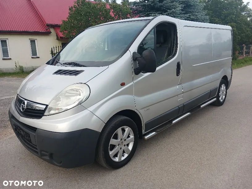 Opel Vivaro - 1