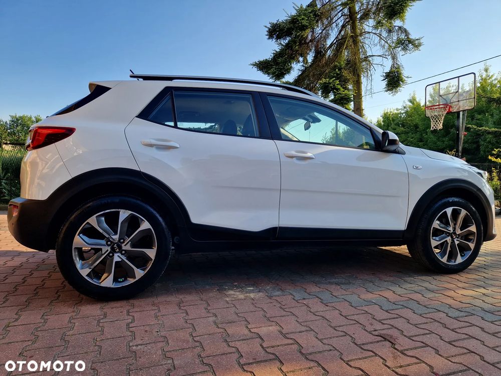 Kia Stonic 1.4 L - 8