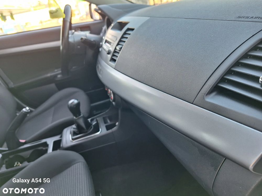 Mitsubishi Lancer 1.8 Inform - 23