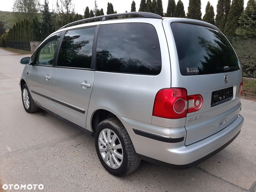 Volkswagen Sharan 2.0 Exclusive Edition - 7