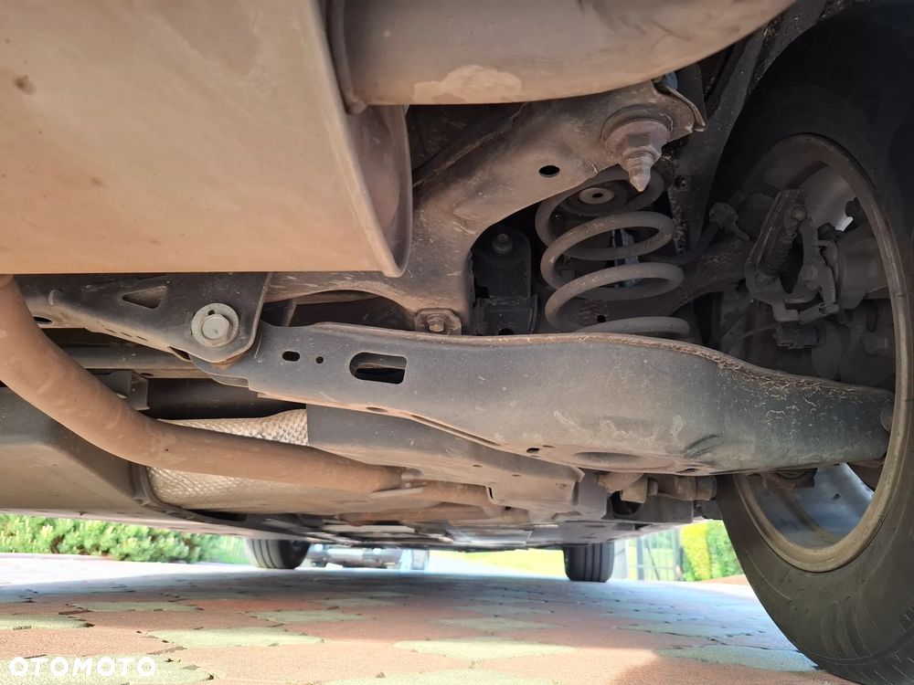 Toyota Prius Hybrid Comfort - 16