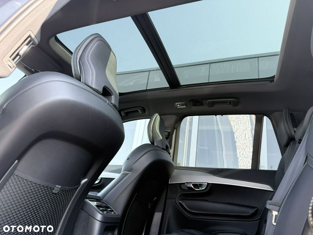 Volvo XC 90 T8 AWD Plug-In Hybrid Plus Black Edition 7os - 32