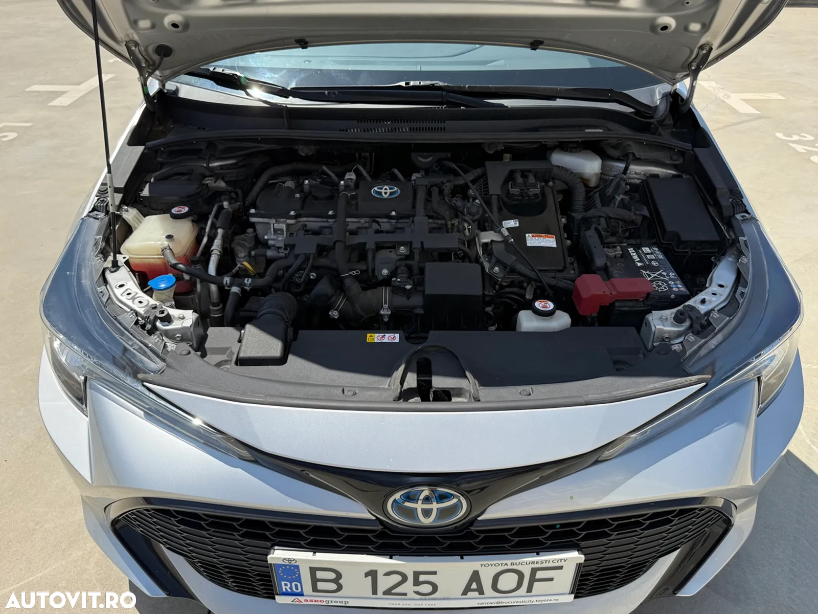 Toyota Corolla 1.8 Hybrid Comfort - 28