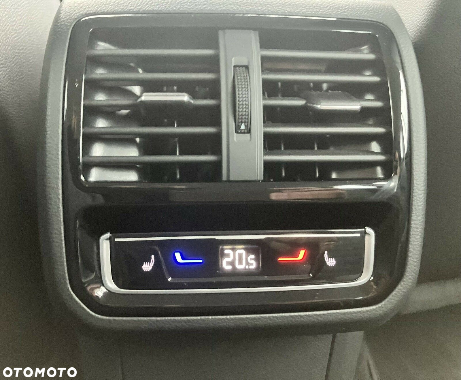 Volkswagen Passat 2.0 TDI EVO Elegance DSG - 19