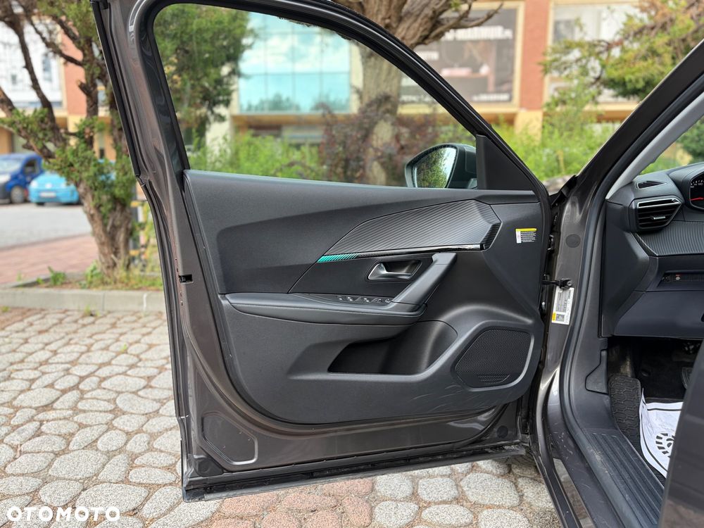 Peugeot 2008 1.5 BlueHDi Allure Pack S&S EAT8 - 36