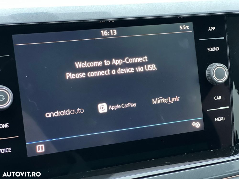 Volkswagen Polo 1.0 TSI DSG Style - 23