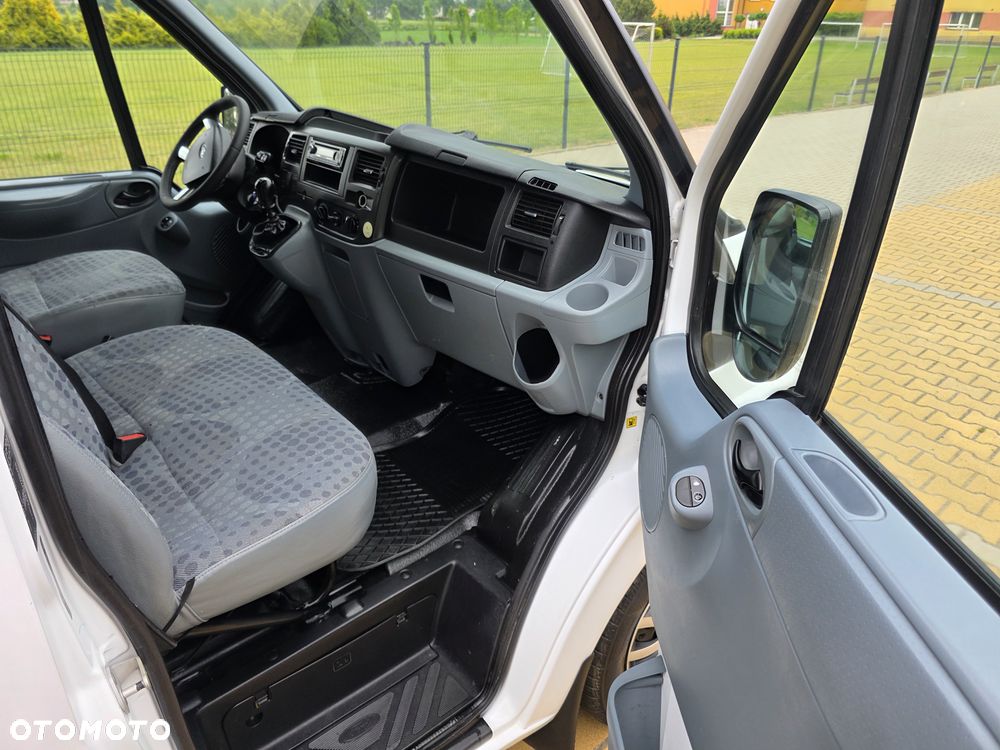 Ford Transit - 14