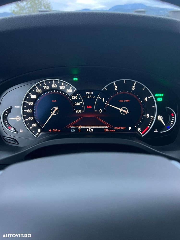 BMW X3 xDrive20d AT xLine - 9