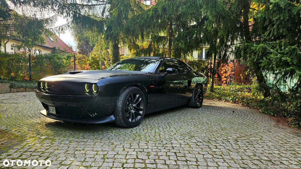 Dodge Challenger - 3