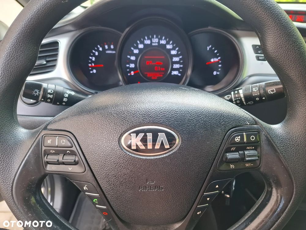 Kia Ceed 1.6 CRDi L - 17
