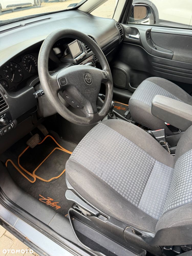 Opel Zafira 1.8 16V Comfort - 7
