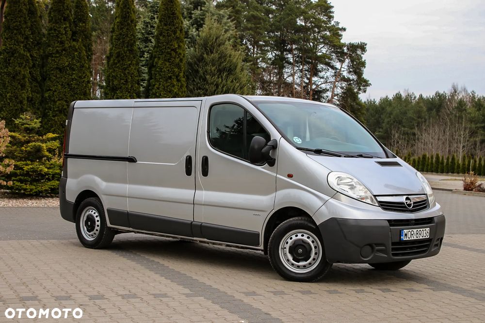 Opel Vivaro - 12
