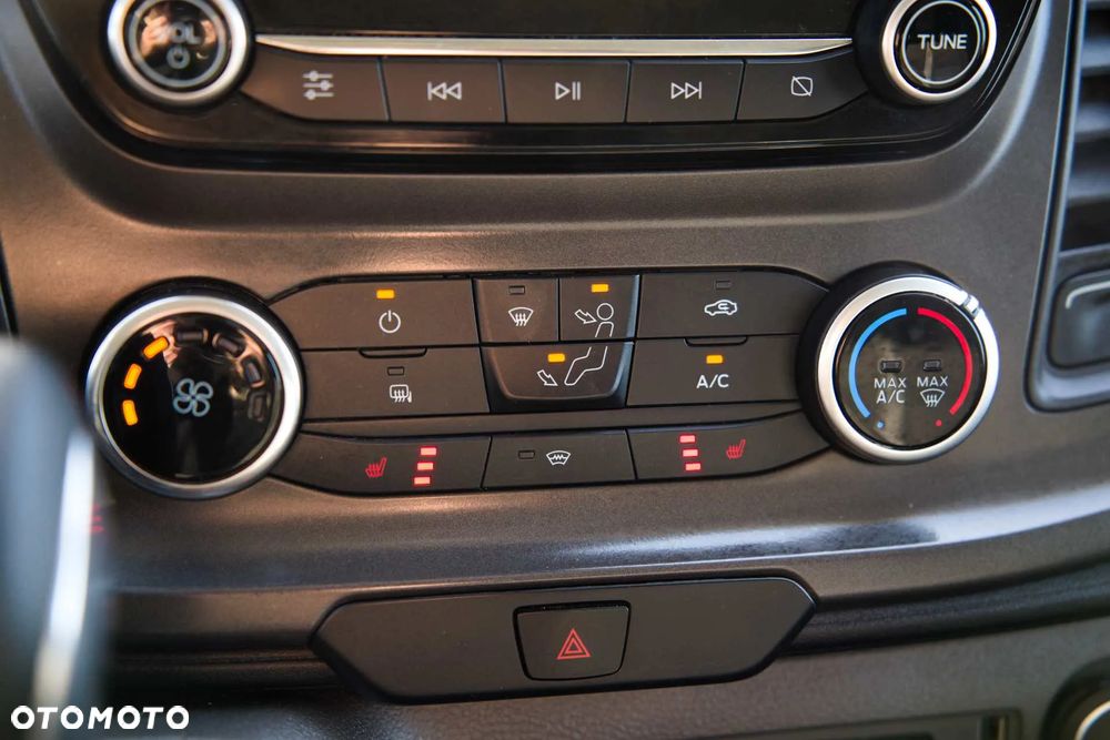 Ford Transit L2H2 Custom - 32