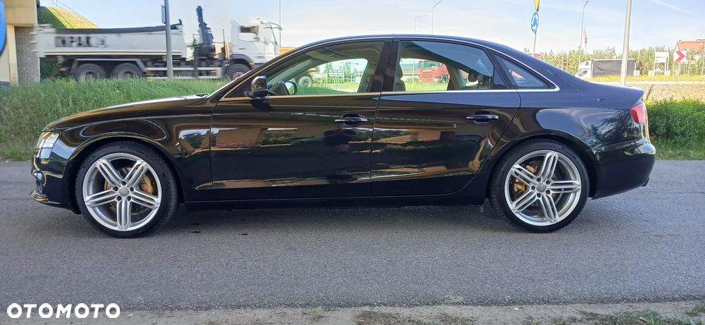 Audi A4 Limousine - 6