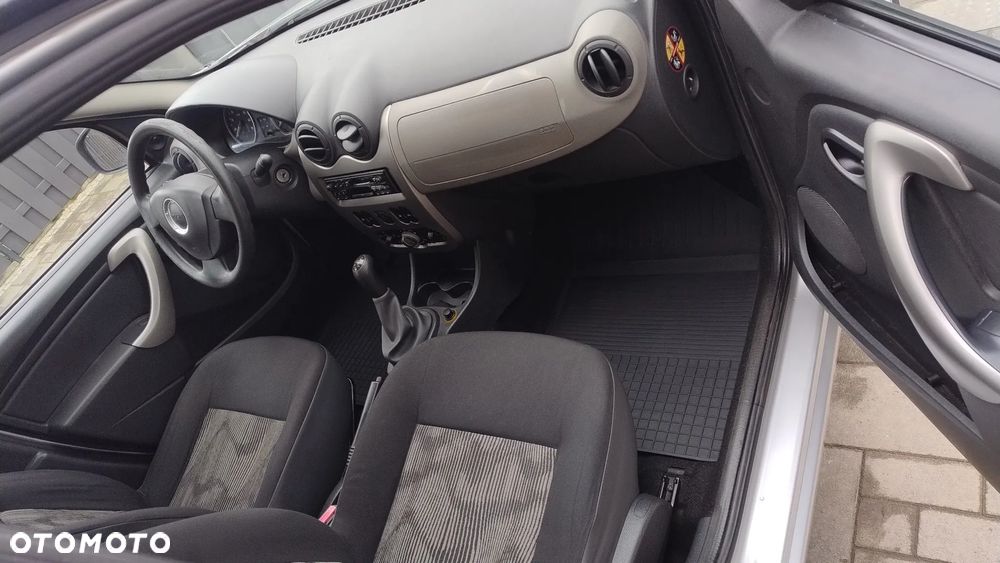 Dacia Sandero 1.2 16V - 16