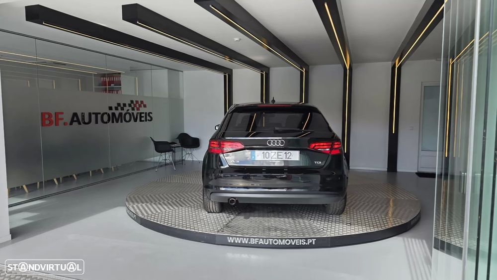 Audi A3 Sportback 1.6 TDI Advance S tronic - 16