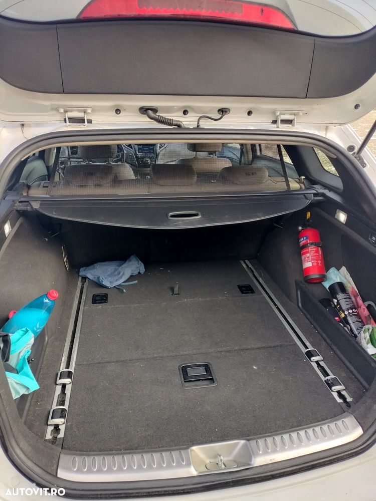 Hyundai i40 i40cw 1.7 CRDi Automatik Style - 11