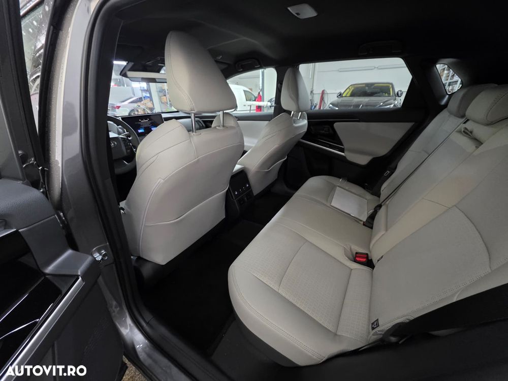 Toyota BZ4X 150 KW FWD (4x2) Luxury - 14