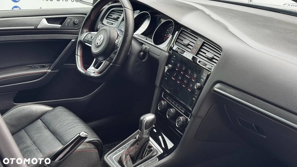 Volkswagen Golf 2.0 TSI OPF DSG GTI - 36