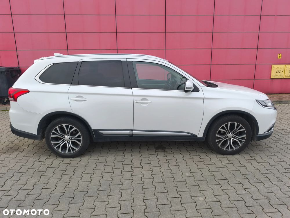 Mitsubishi Outlander 2.0 Intense + CVT - 3