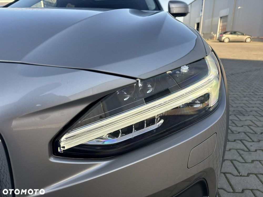 Volvo V90 Cross Country B5 D AWD Pro - 9