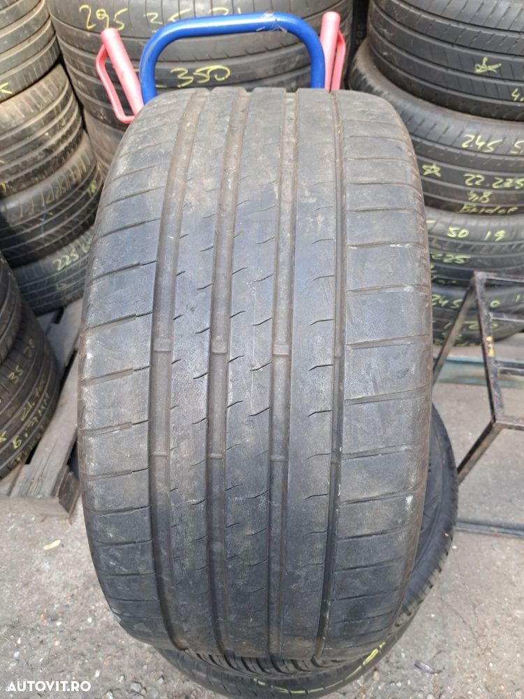 O anvelopa 295/35 R21 Bridgestone - 1