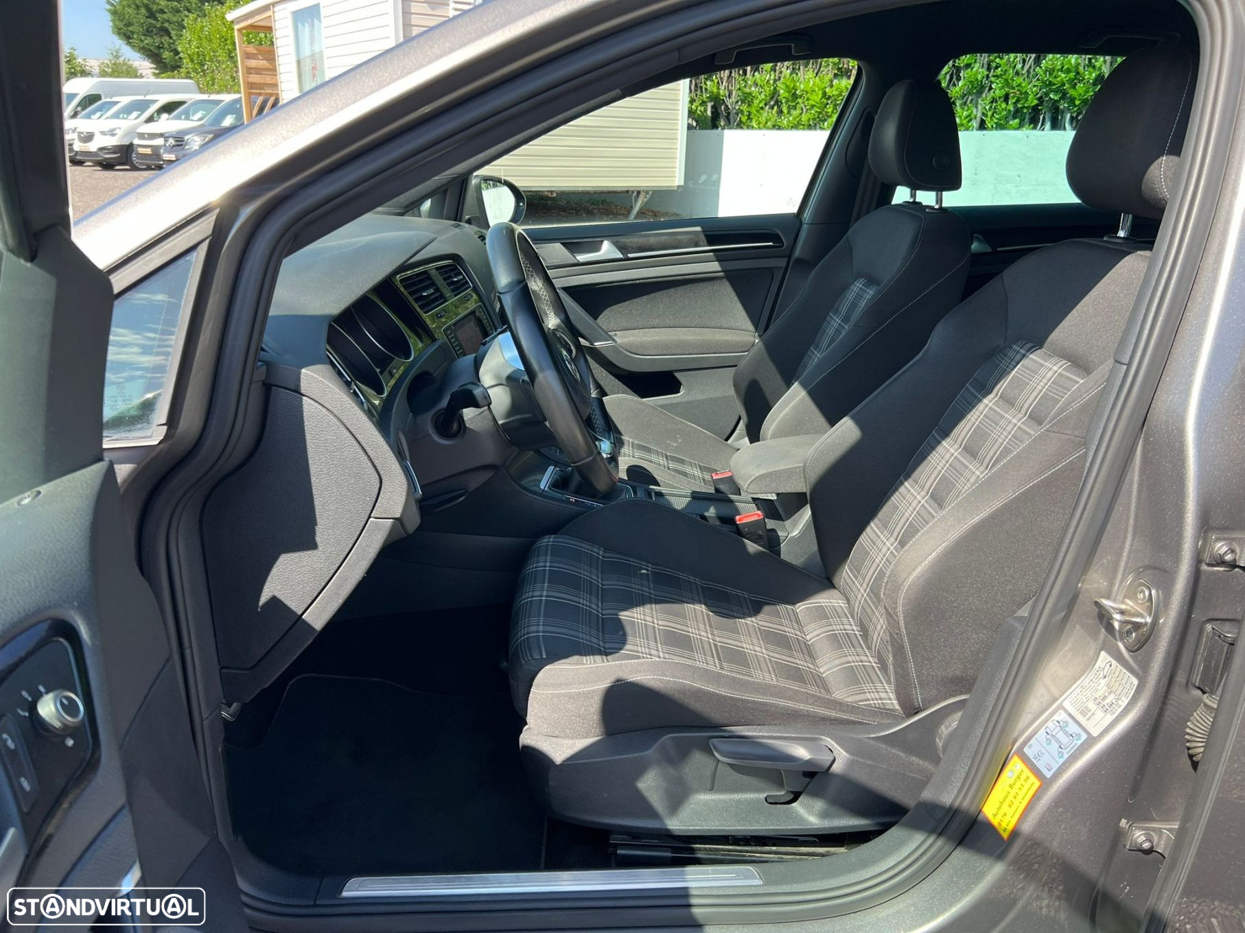 VW Golf 2.0 TDI GTD - 5