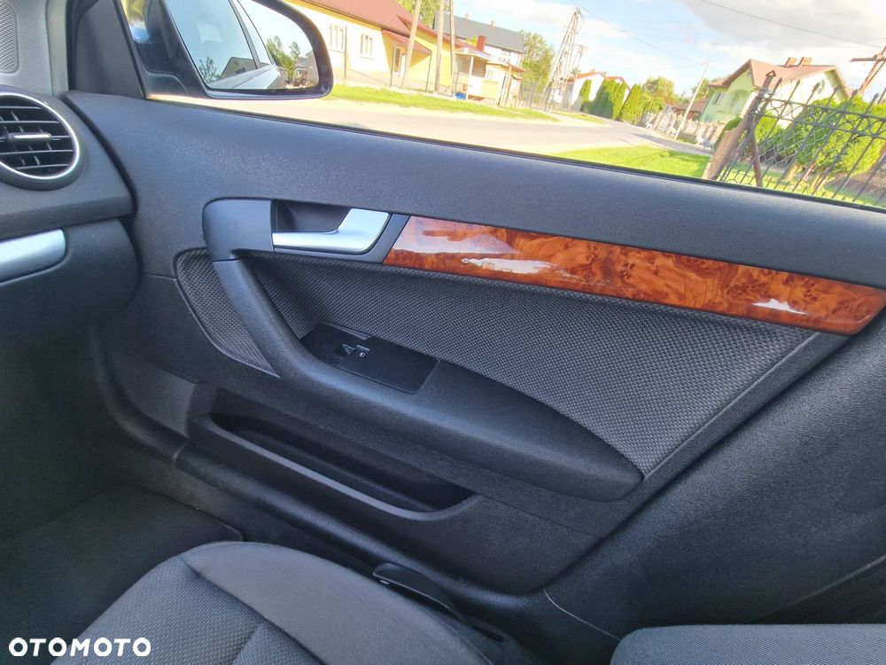 Audi A3 Sportback 2.0 TDI Ambiente - 10