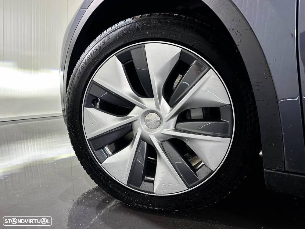 Tesla Model Y Long Range Dual Motor AWD - 54