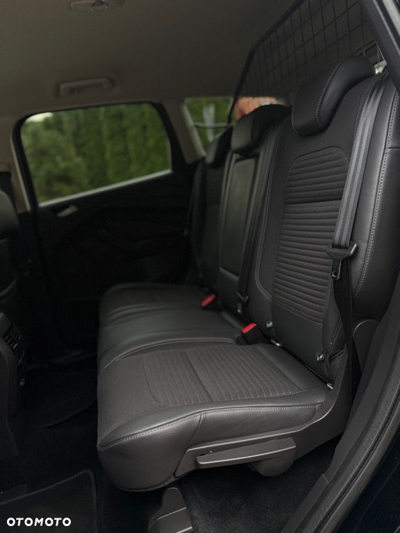 Ford Kuga 2.0 TDCi 4WD Titanium - 25