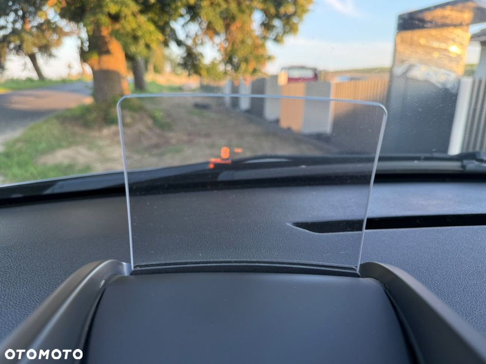 Peugeot 3008 1.6 Premium+ - 11