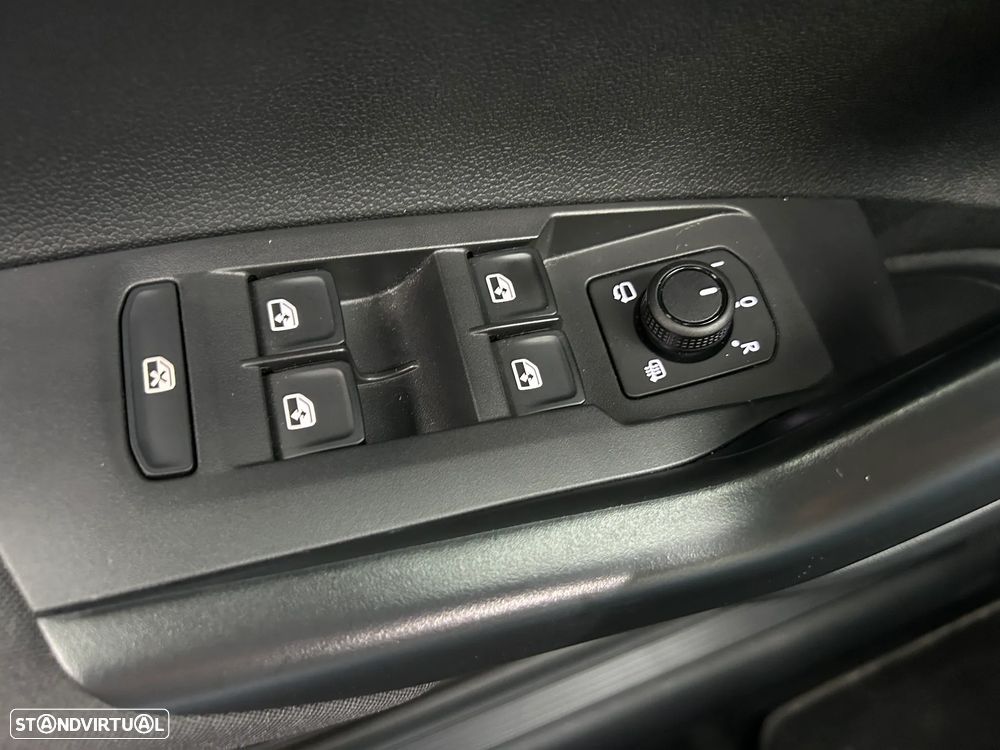 VW Taigo 1.0 TSI Urban DSG - 25