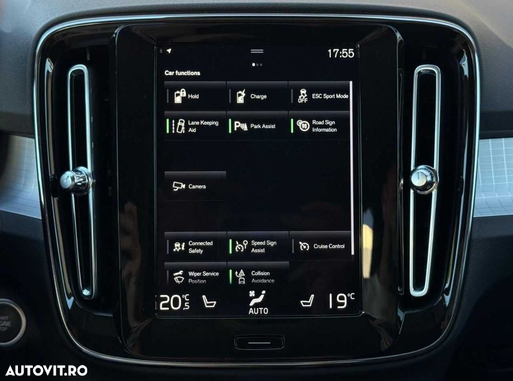 Volvo XC 40 Recharge T4 Twin Engine AT7 Inscription Expression - 27