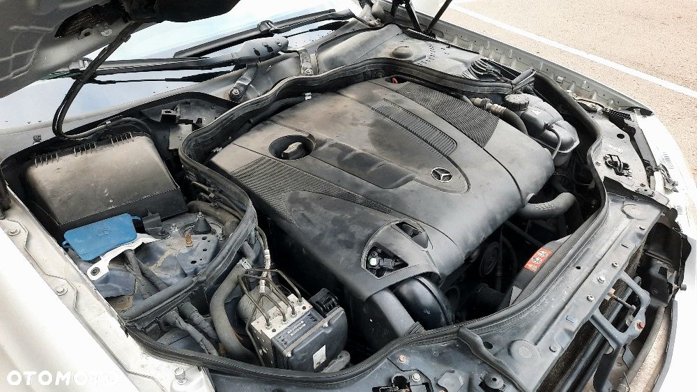 Mercedes-Benz Klasa E 220 CDI Automatik Classic DPF - 21