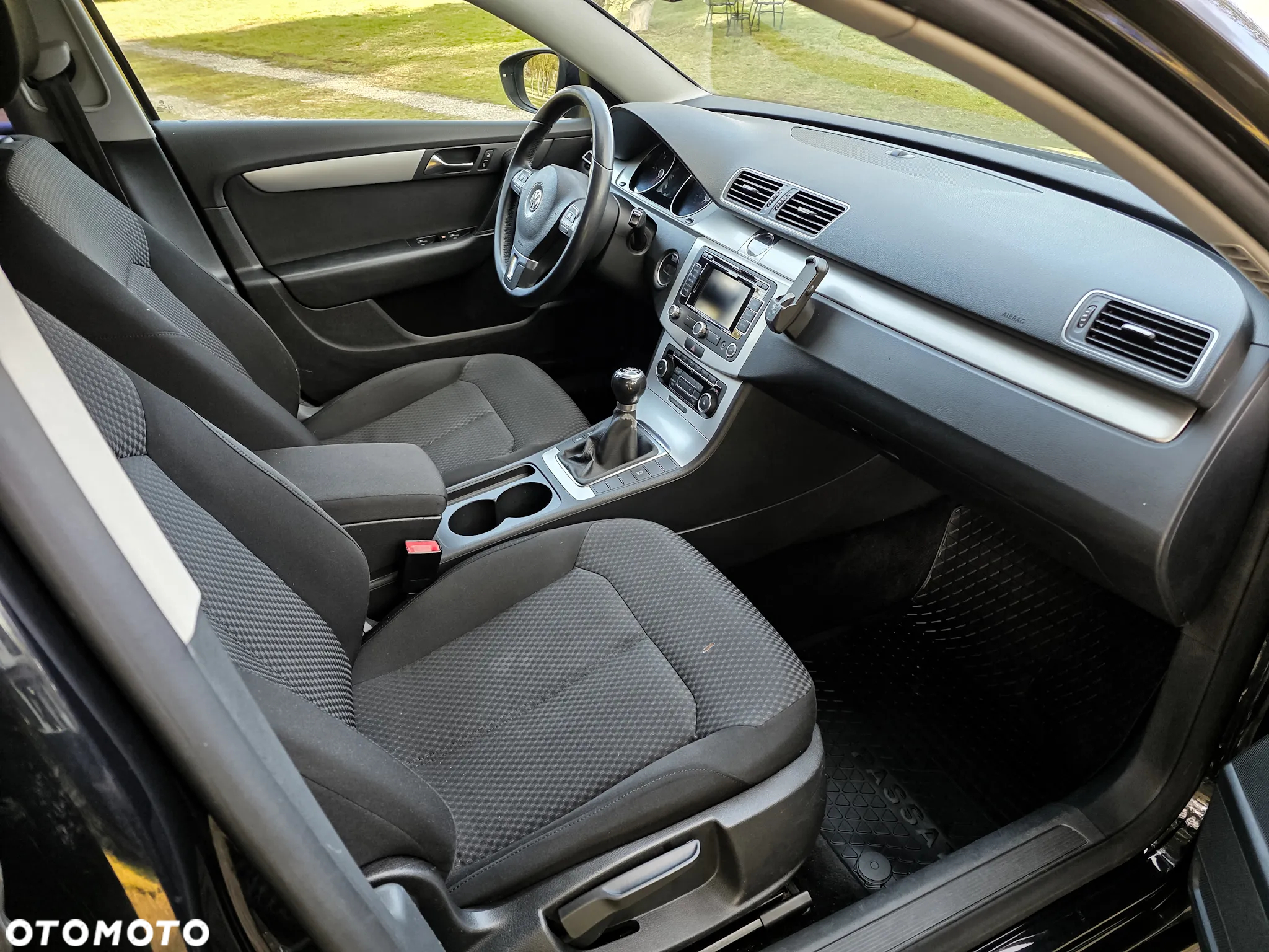 Volkswagen Passat 1.6 TDI Comfortline - 8
