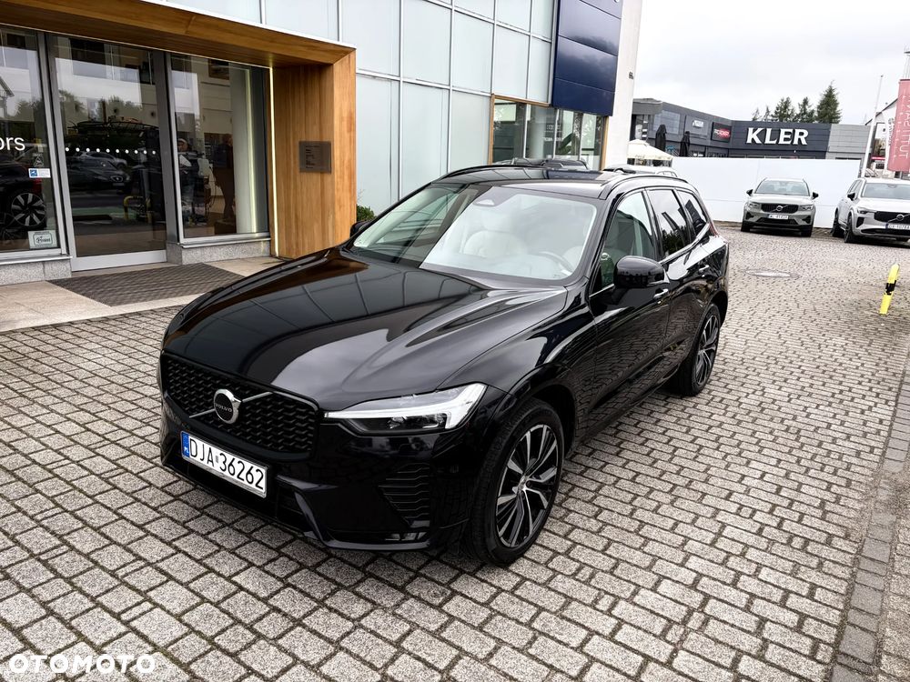 Volvo XC 60 B4 D AWD Plus Dark - 3