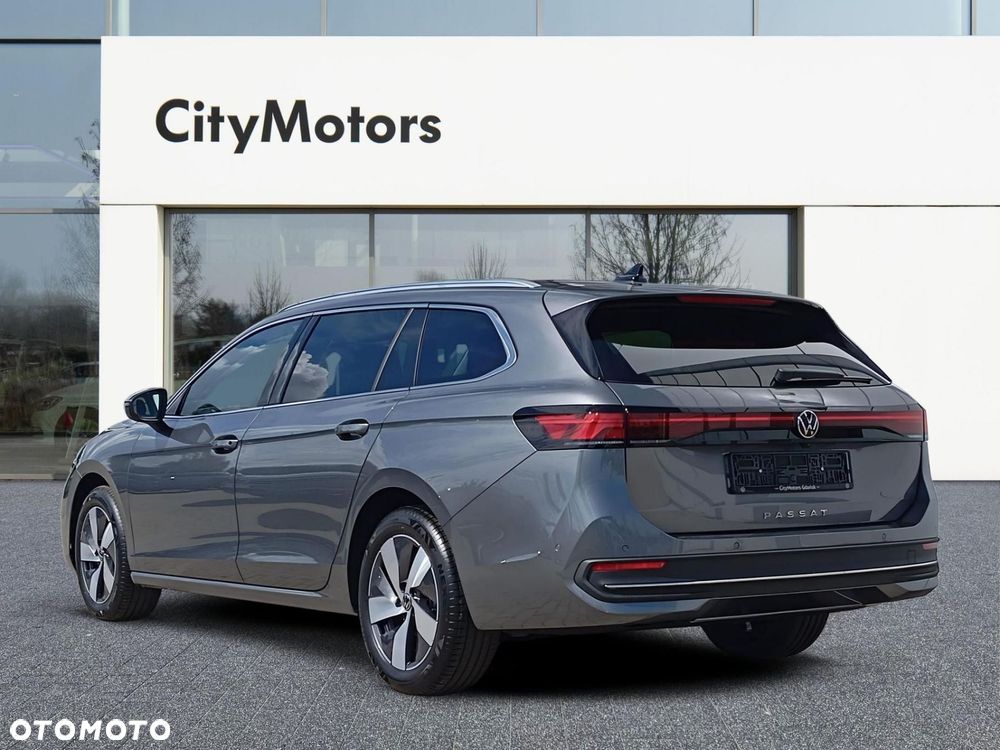 Volkswagen Passat - 6