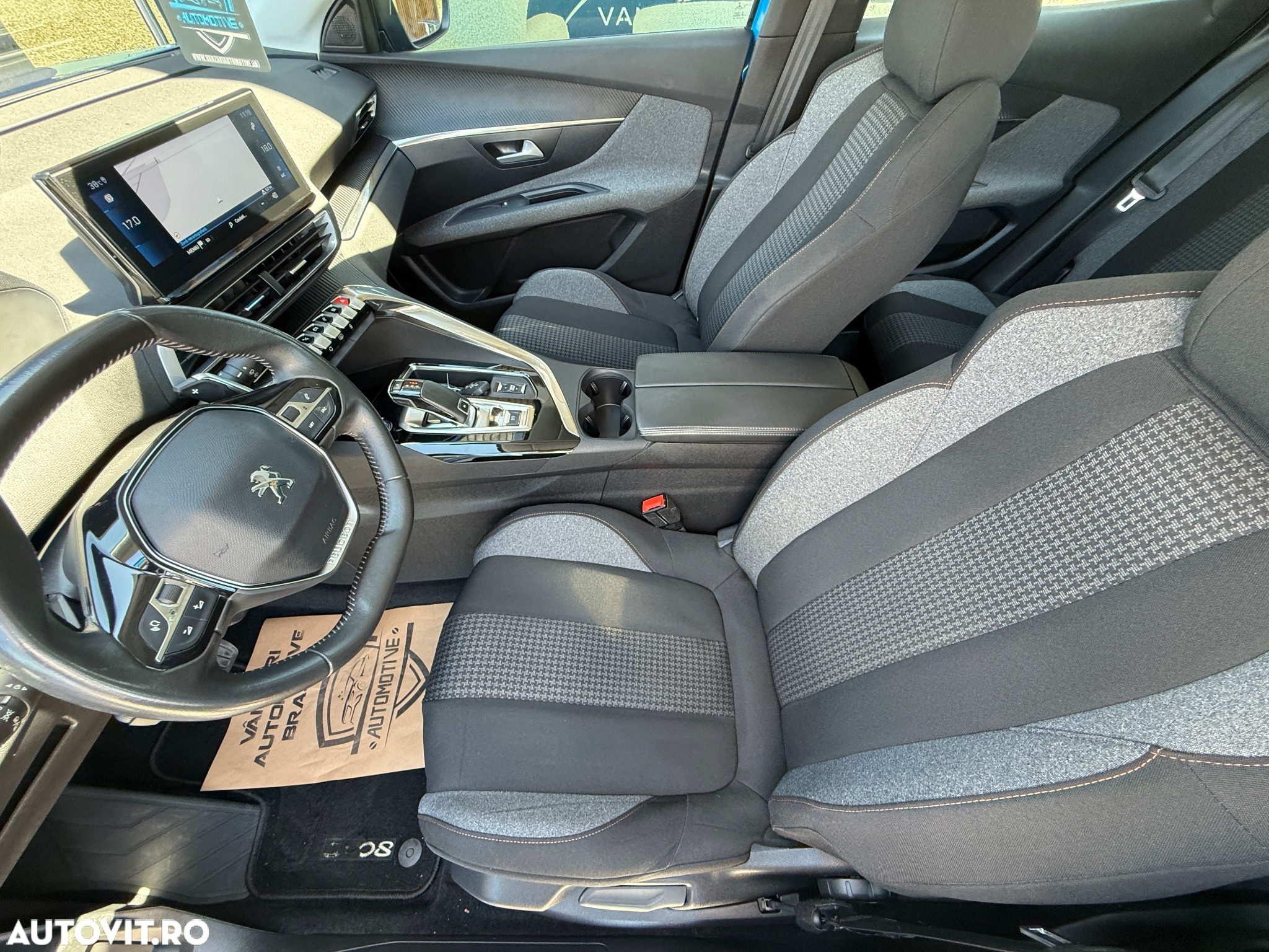 Peugeot 3008 PureTech 130 Stop & Start GPF EAT8 Allure Pack - 19
