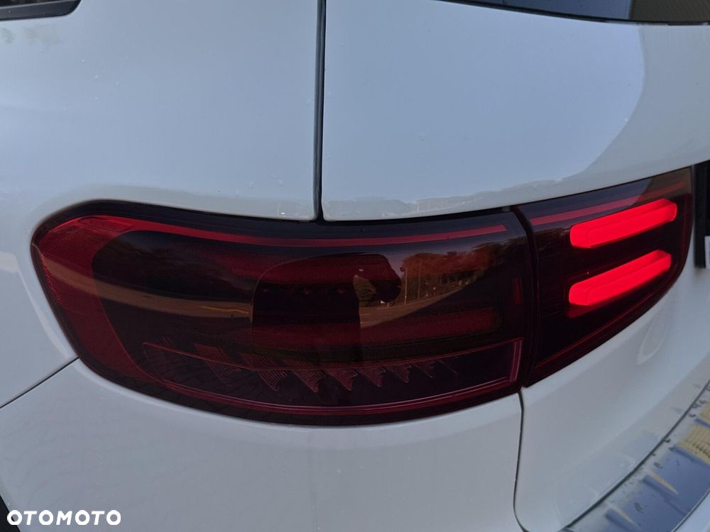 Mercedes-Benz GLB 200 d 4-Matic AMG Line 8G-DCT - 12