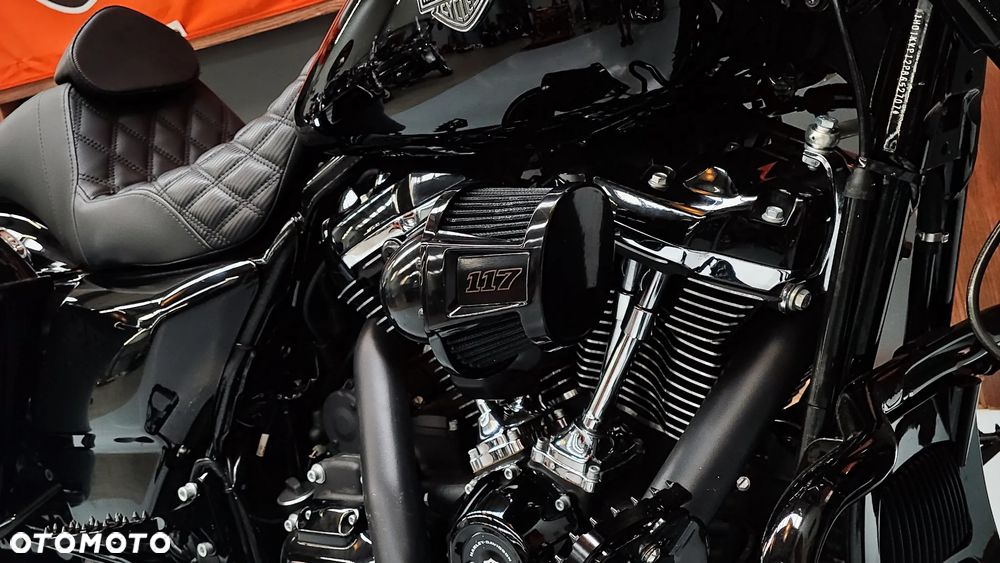 Harley-Davidson Touring Road King - 14