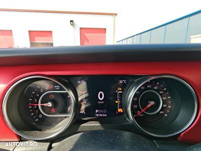 Jeep Wrangler - 4
