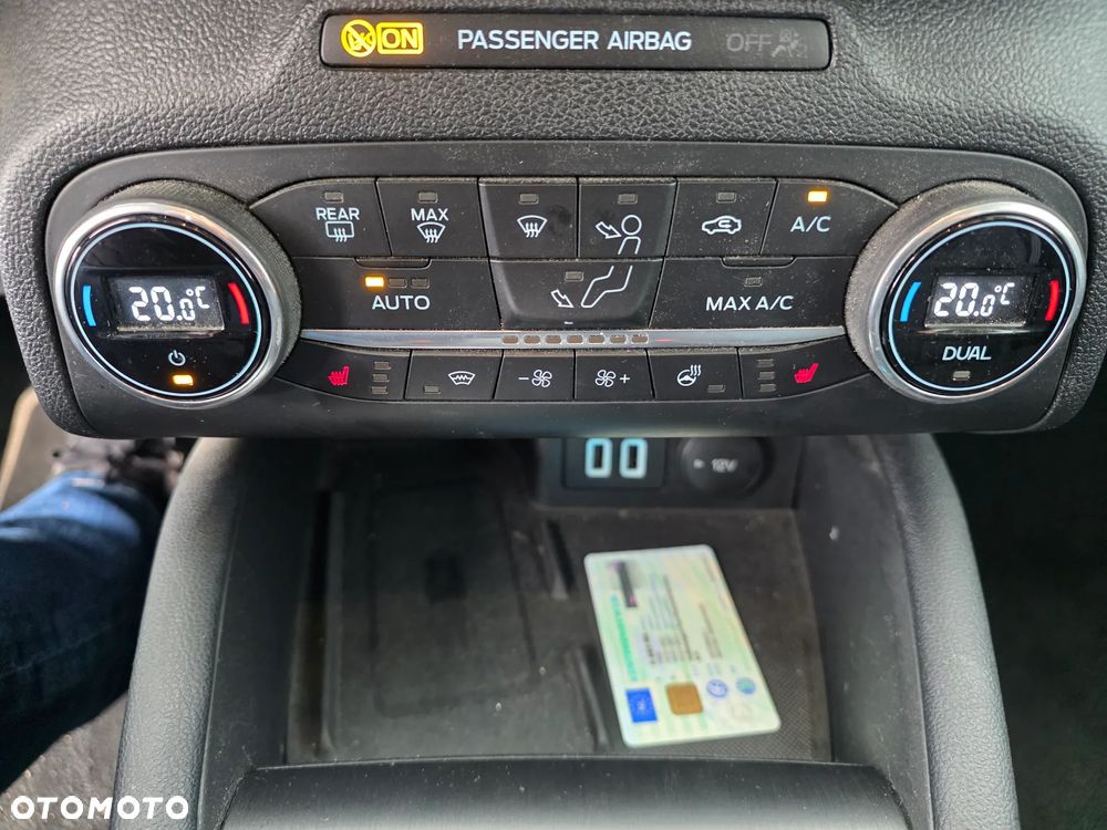 Ford Focus 1.0 EcoBoost Titanium - 13