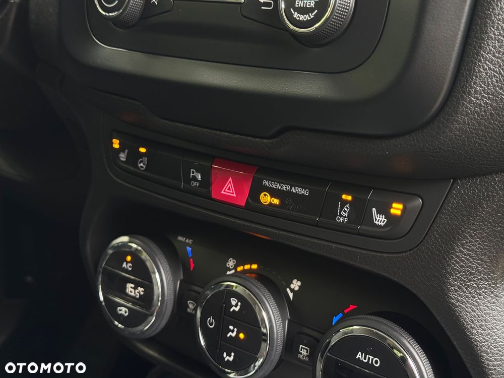 Jeep Renegade 1.4 MultiAir Limited FWD S&S - 25