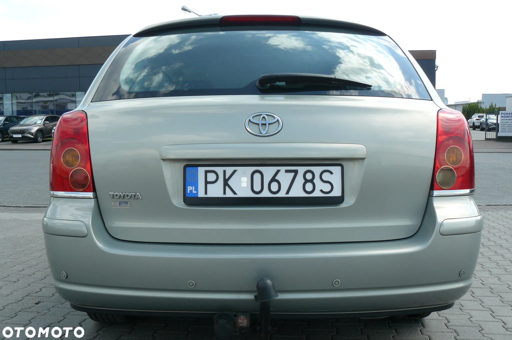 Toyota Avensis - 6