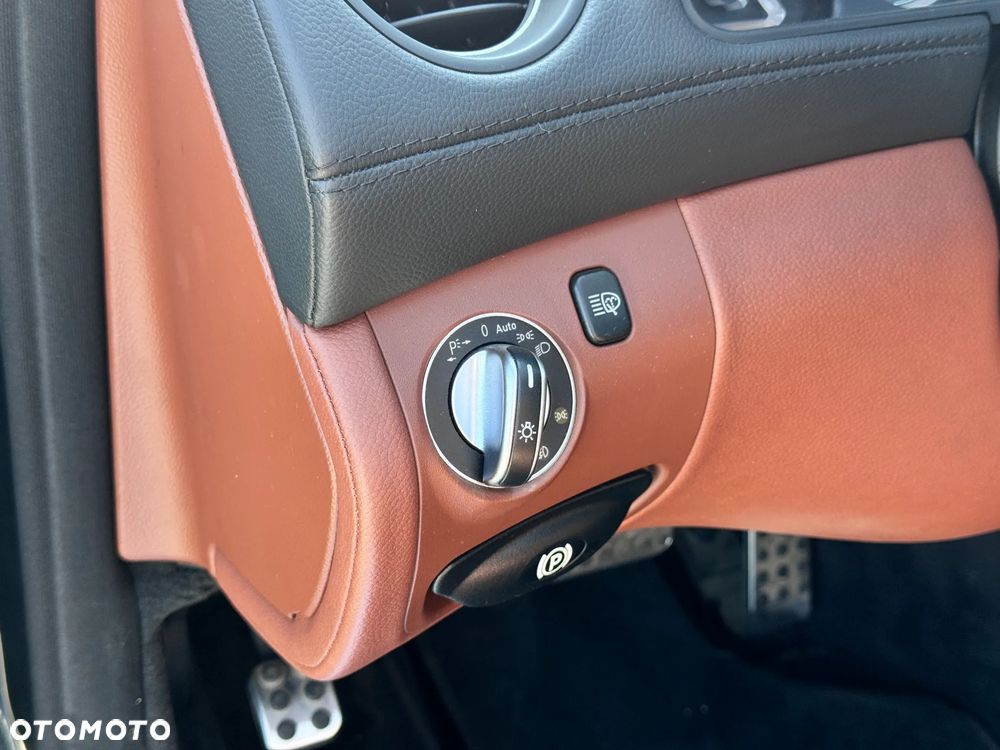 Mercedes-Benz SL - 36