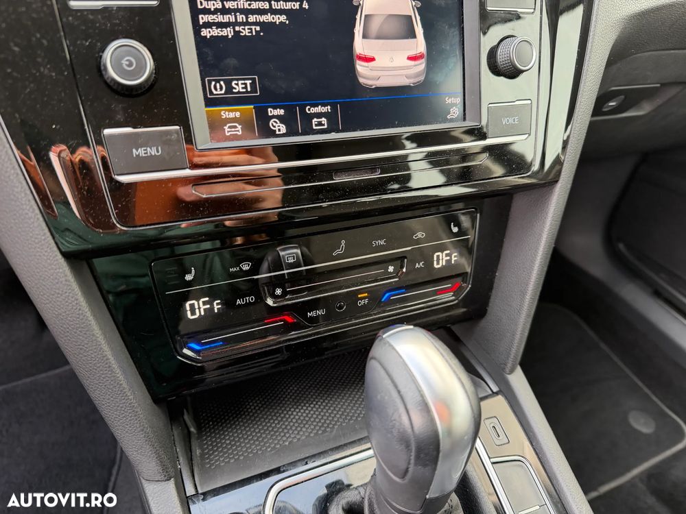 Volkswagen Passat 2.0 TDI DSG Highline - 23