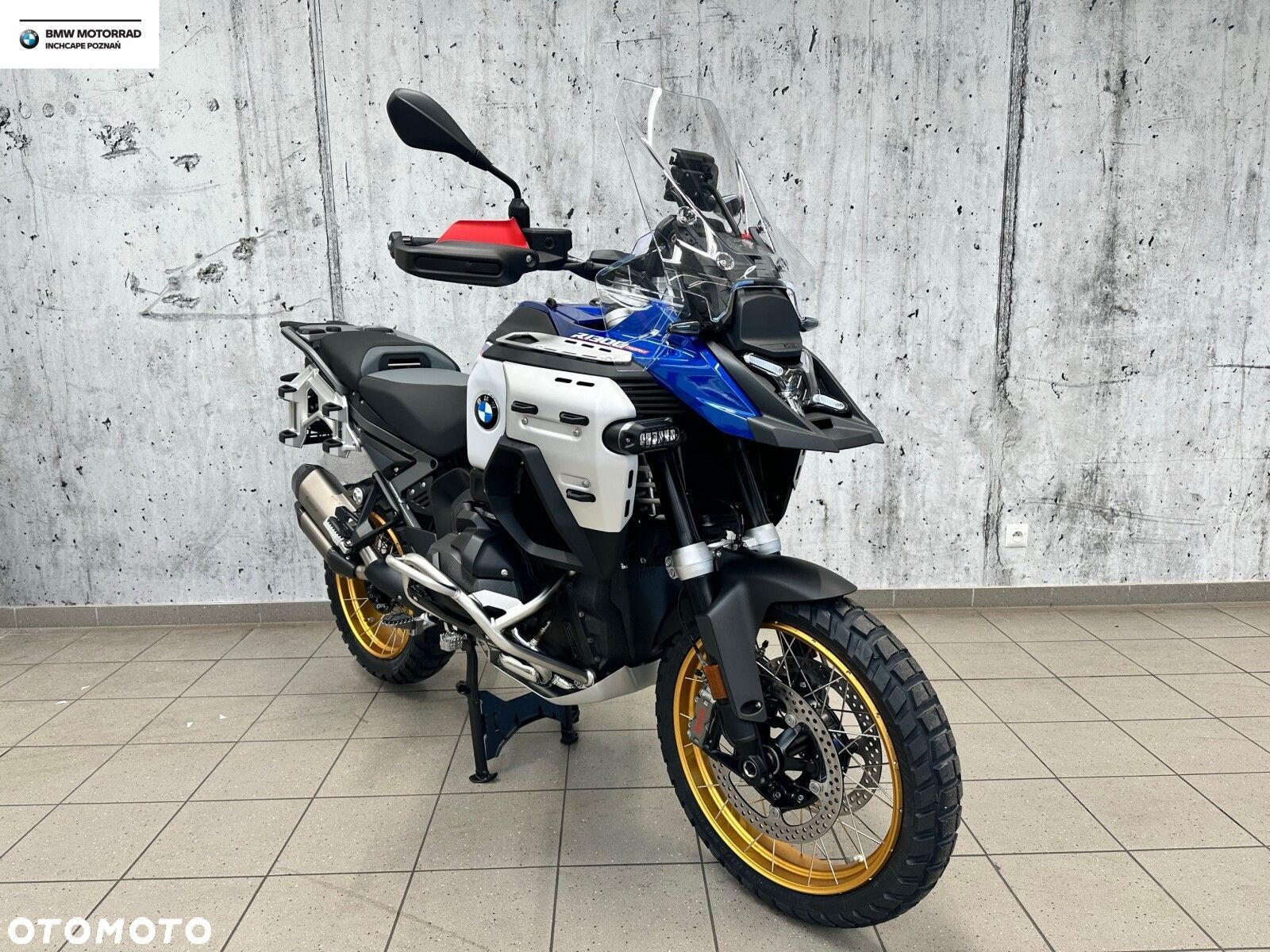 BMW R - 1