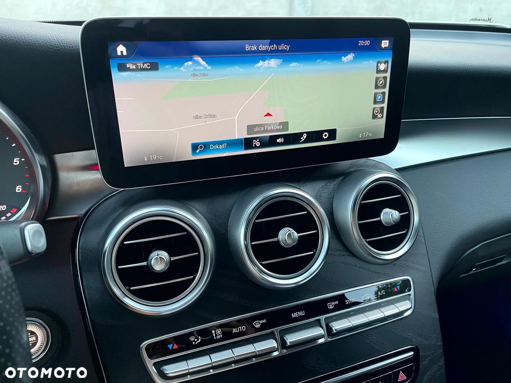 Mercedes-Benz GLC 220 d 4Matic 9G-TRONIC AMG Line - 28