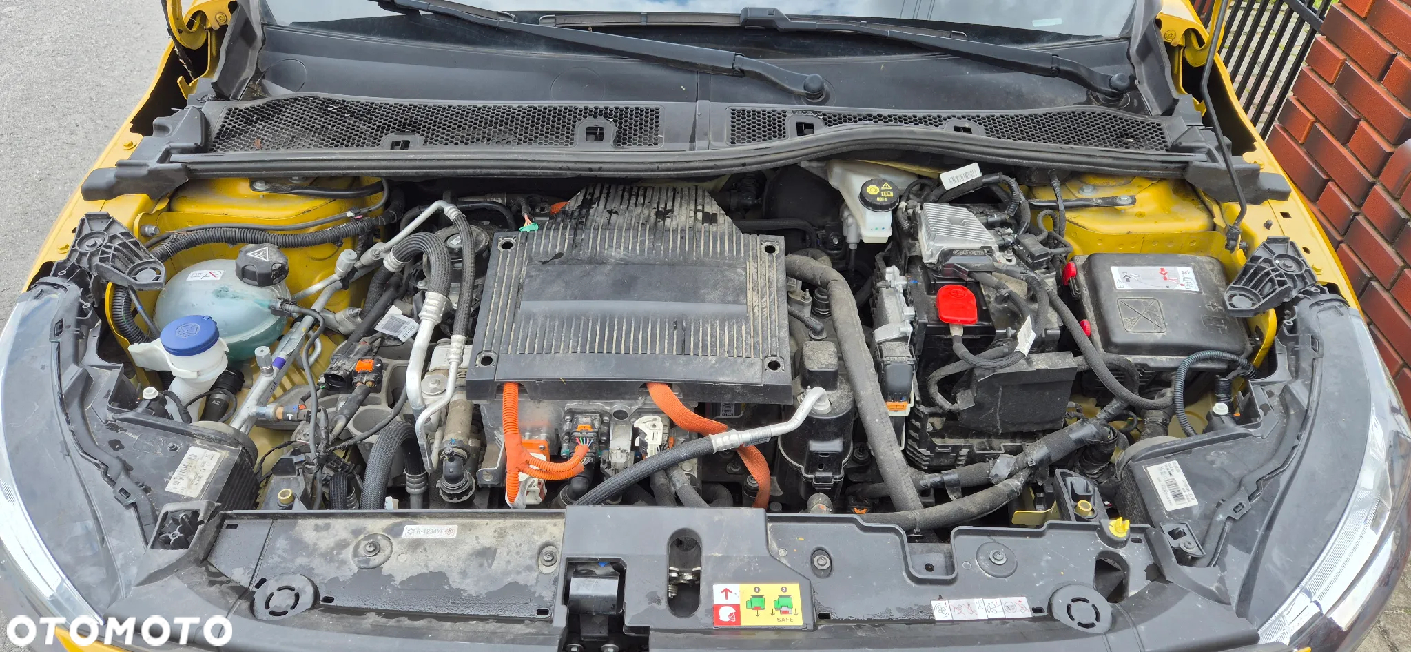 Peugeot 208 - 10